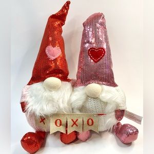 Valentines Day Gnome Couple XOXO Plush Decor